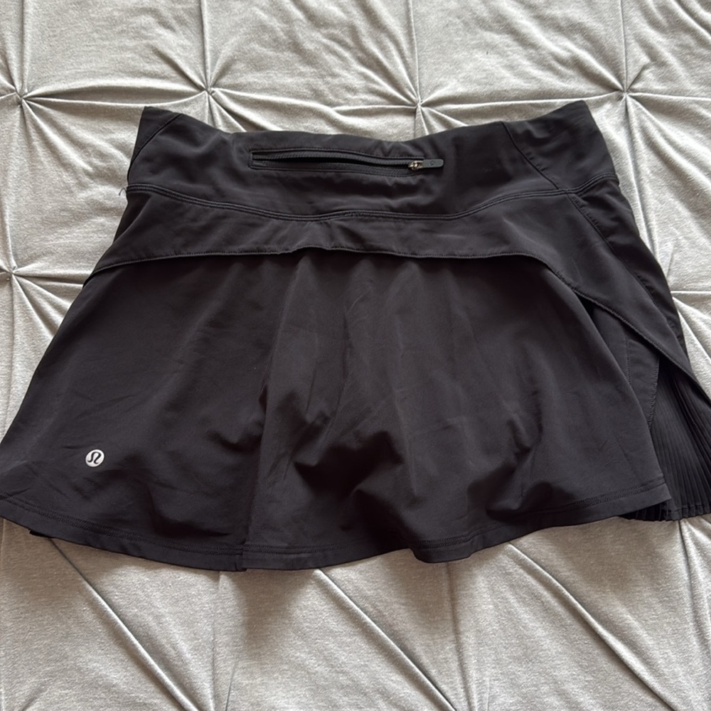 Lululemon skort - Picture 2 of 7
